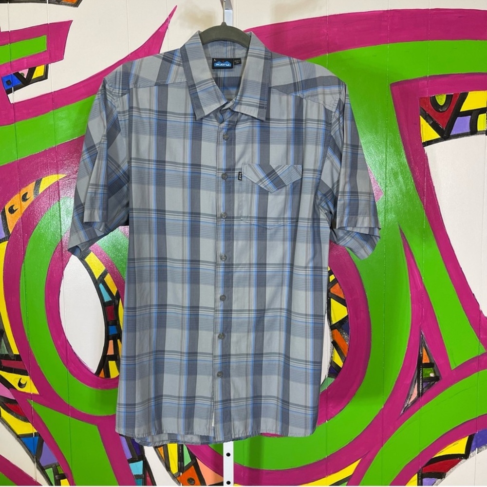 Kavu, Blue Plaid Men's Shirt. Size Large. In excellent condition!